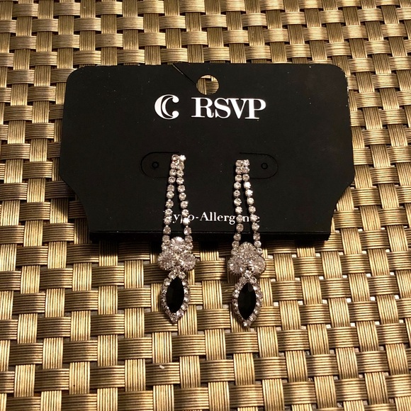 Faux diamond and onyx drop earrings - Picture 2 of 3